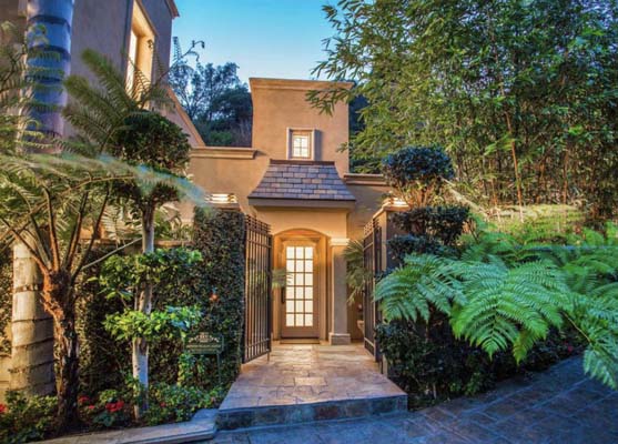 1454 Benedict Canyon